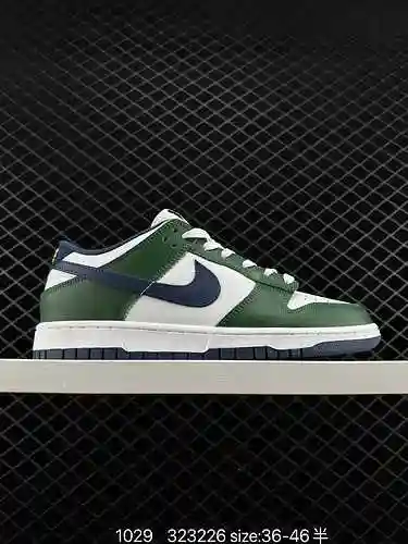 3 Nike SB Dunk Low Dunk Series Low Top Zapatillas Deportivas Casuales para Skateboard Hechas de Suav